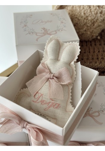 Kutulu Nakışlı Tavsan Kese